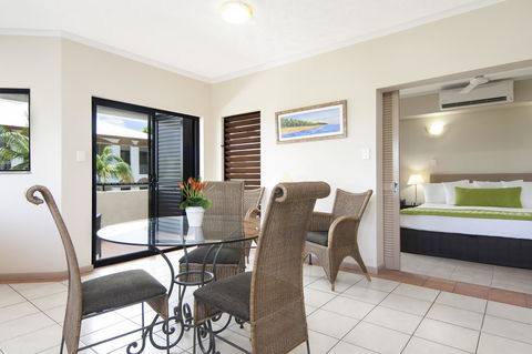 Regal Port Douglas - Port Augusta Accommodation 14