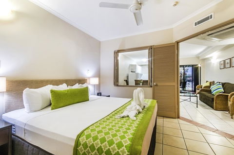 Regal Port Douglas - Port Augusta Accommodation 5