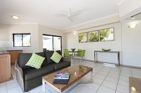 Regal Port Douglas - Port Augusta Accommodation 4