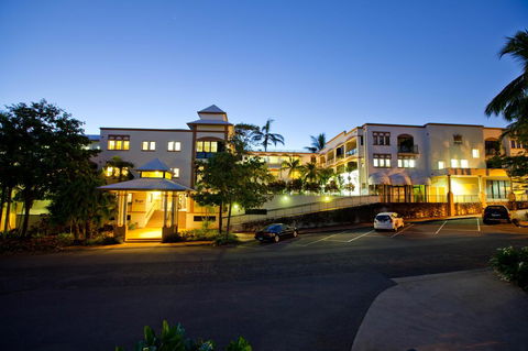 Regal Port Douglas - Port Augusta Accommodation 1