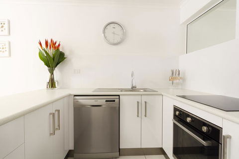 The White House Port Douglas - Port Augusta Accommodation 10