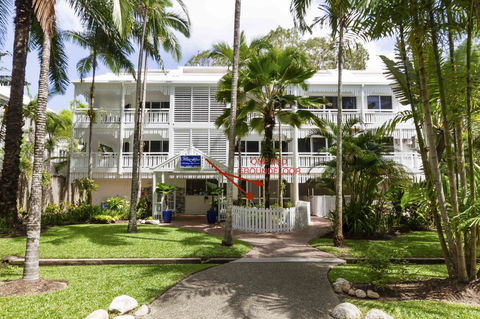 The White House Port Douglas - Port Augusta Accommodation 1