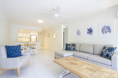 The White House Port Douglas - Port Augusta Accommodation 5