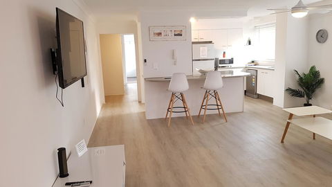 Surfers Chalet - Port Augusta Accommodation 10