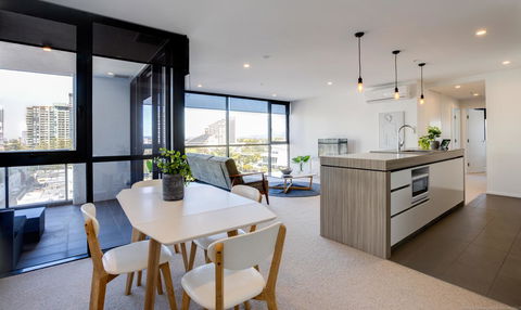 Qube Broadbeach - Port Augusta Accommodation 16