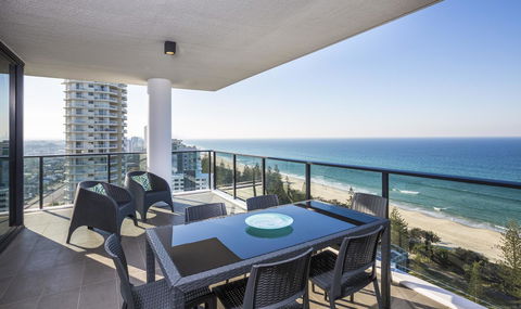 Boardwalk Burleigh Beach - Official - Port Augusta Accommodation 12