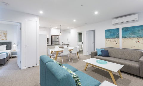 Boardwalk Burleigh Beach - Official - Port Augusta Accommodation 42