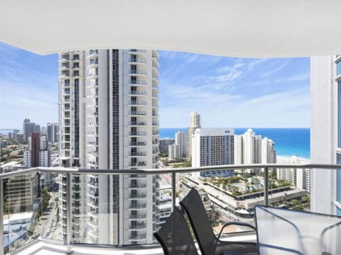 Beach Stay - Ocean & Riverview Resort Chevron Renaissance Central Surfers Paradise - Port Augusta Accommodation 25
