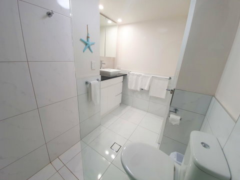Broadbeach Holiday Apartments - Port Augusta Accommodation 8