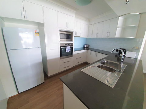Broadbeach Holiday Apartments - Port Augusta Accommodation 10