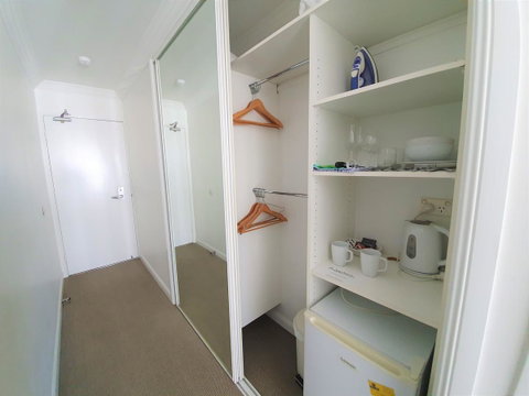 Broadbeach Holiday Apartments - Port Augusta Accommodation 18