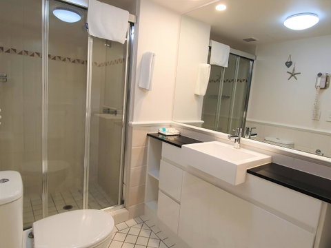 Broadbeach Holiday Apartments - Port Augusta Accommodation 5