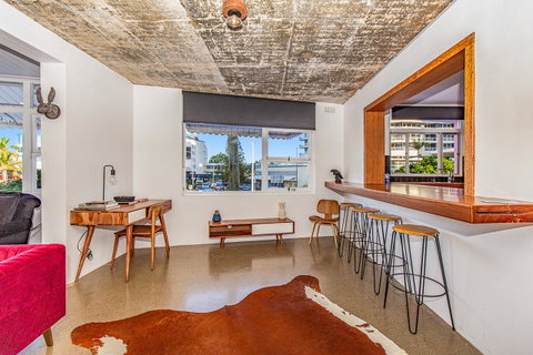 The Pink Hotel Coolangatta - Port Augusta Accommodation 5