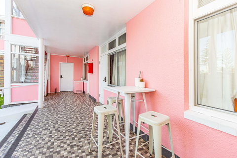 The Pink Hotel Coolangatta - Port Augusta Accommodation 3