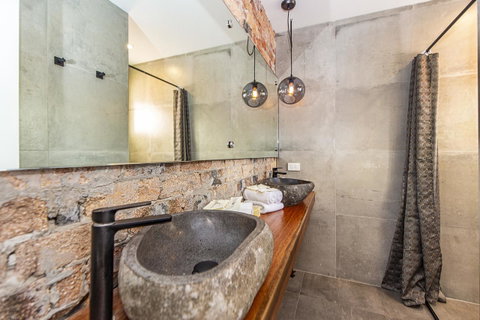 The Pink Hotel Coolangatta - Port Augusta Accommodation 8
