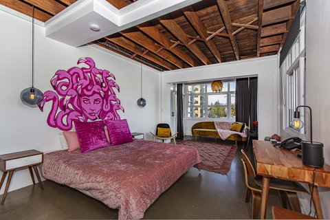The Pink Hotel Coolangatta - Port Augusta Accommodation 33