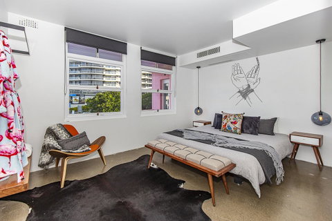 The Pink Hotel Coolangatta - Port Augusta Accommodation 11