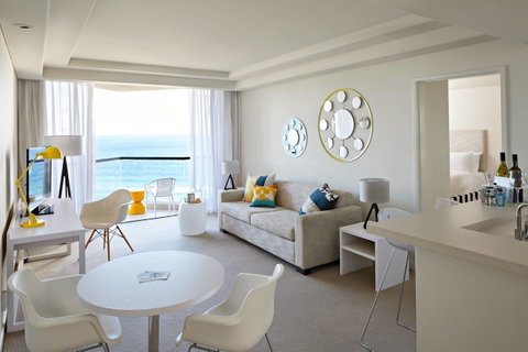QT Gold Coast - Port Augusta Accommodation 7
