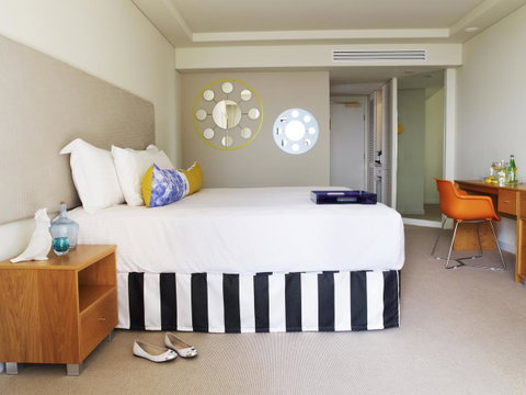 QT Gold Coast - Port Augusta Accommodation 3