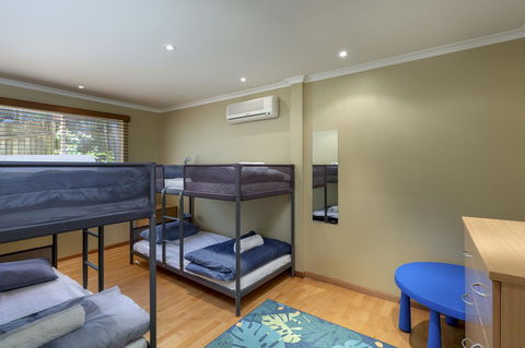 Noosa Beachhouse - Port Augusta Accommodation 11