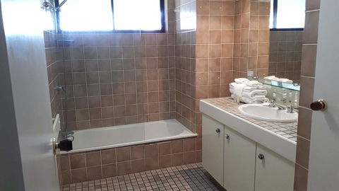 De Ville Apartments - Port Augusta Accommodation 9