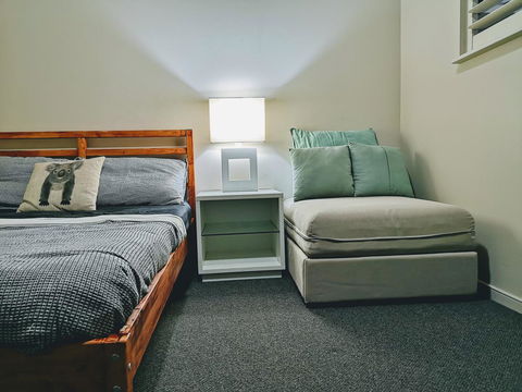 Towers Of Chevron - Private Apartment - Port Augusta Accommodation 5