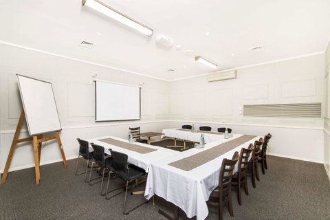 The Robert Towns - Port Augusta Accommodation 19