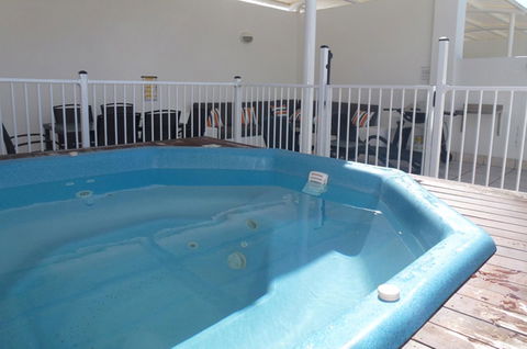 5231 BEACH CLUB PENTHOUSE - Port Augusta Accommodation 13