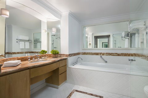 JW Marriott Gold Coast Resort & Spa - Port Augusta Accommodation 11