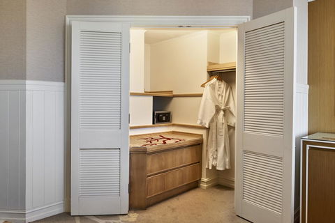 JW Marriott Gold Coast Resort & Spa - Port Augusta Accommodation 10