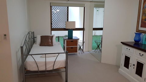 Gemini Court Holiday Apartments - Port Augusta Accommodation 14