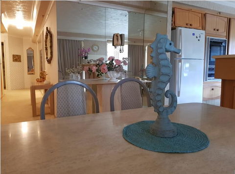 Gemini Court Holiday Apartments - Port Augusta Accommodation 37