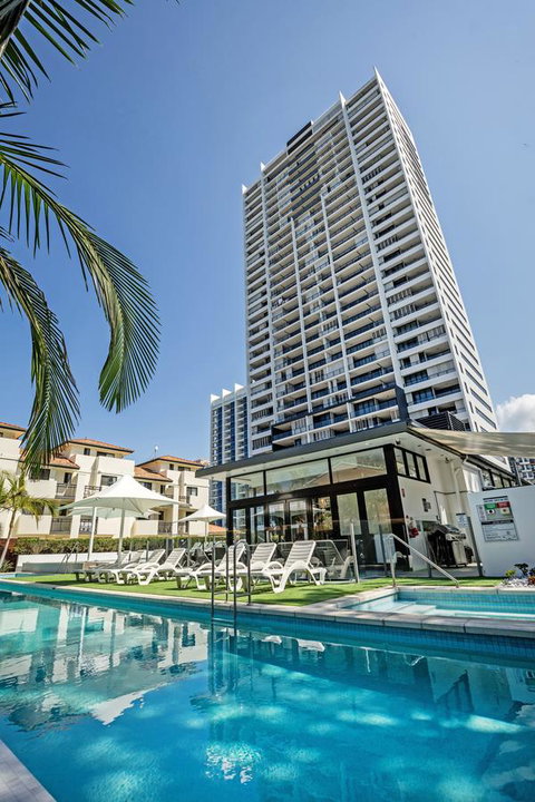 Ultra Broadbeach - Port Augusta Accommodation 1