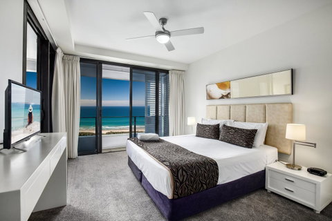 Ultra Broadbeach - Port Augusta Accommodation 33