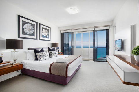 Ultra Broadbeach - Port Augusta Accommodation 18
