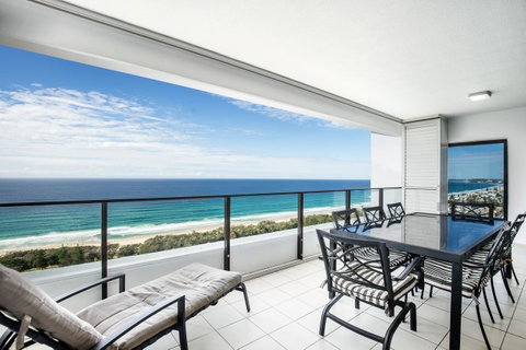 Ultra Broadbeach - Port Augusta Accommodation 15