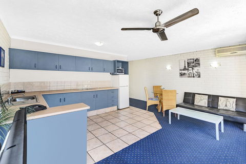 Broadbeach Travel Inn Apartments - Port Augusta Accommodation 32