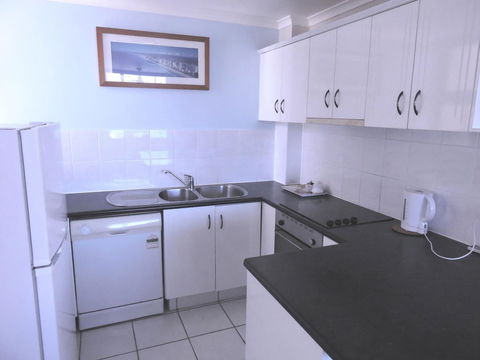 Broadbeach Travel Inn Apartments - Port Augusta Accommodation 43