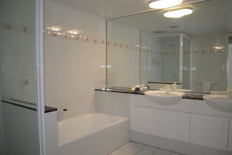 BeachView Apartments At Villa Paradiso - Port Augusta Accommodation 5