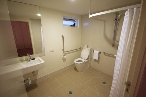 Domain Serviced Apartments - Port Augusta Accommodation 13