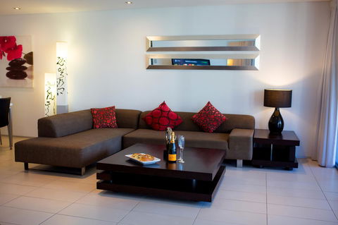 Ambience On Burleigh Beach - Port Augusta Accommodation 13