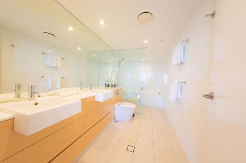 Ambience On Burleigh Beach - Port Augusta Accommodation 29