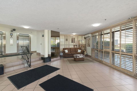 Burleigh Esplanade Apartments - Port Augusta Accommodation 31
