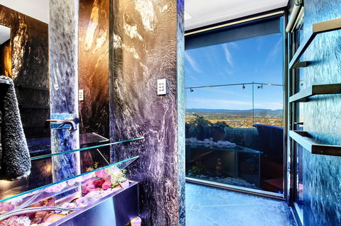 Burleigh Esplanade Apartments - Port Augusta Accommodation 7