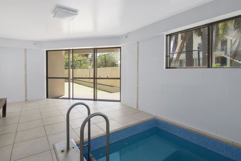 Burleigh Esplanade Apartments - Port Augusta Accommodation 23