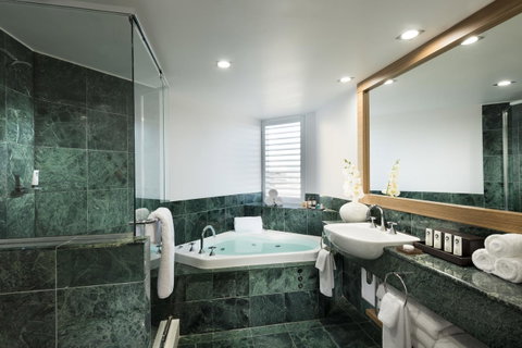 Sofitel Gold Coast Broadbeach - Port Augusta Accommodation 4