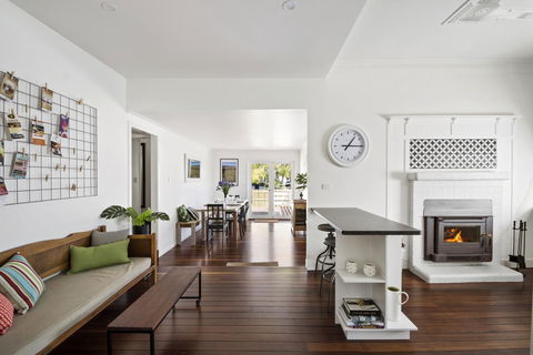 The Lighthouse - Port Augusta Accommodation 7