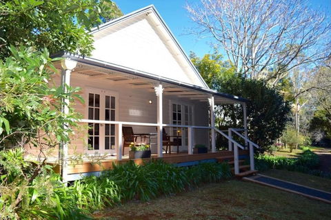 Curtis Falls Cottage - Port Augusta Accommodation 0
