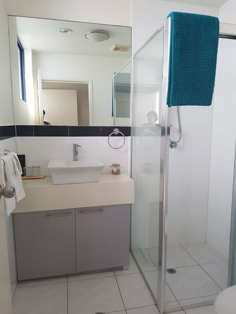 Sutton's Beach Unit - Port Augusta Accommodation 11
