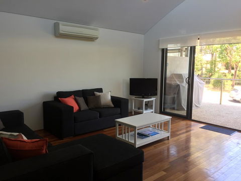 Waves On Fearn - Port Augusta Accommodation 1